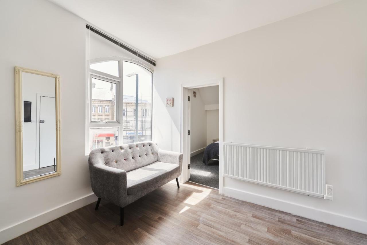 Apartmán Modern Central Studio And One Bed Flats Close To The Beach Bournemouth Exteriér fotografie