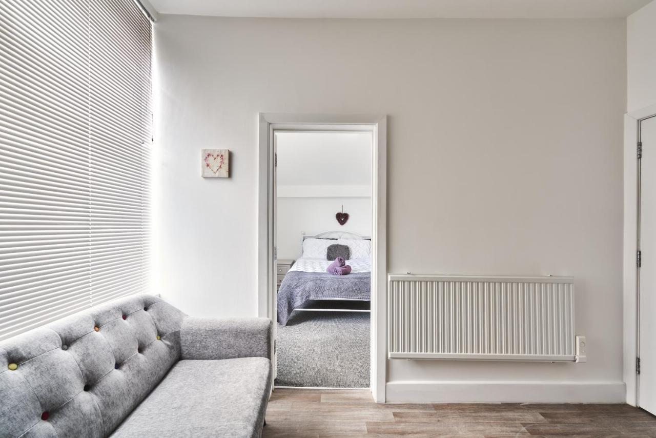 Apartmán Modern Central Studio And One Bed Flats Close To The Beach Bournemouth Exteriér fotografie